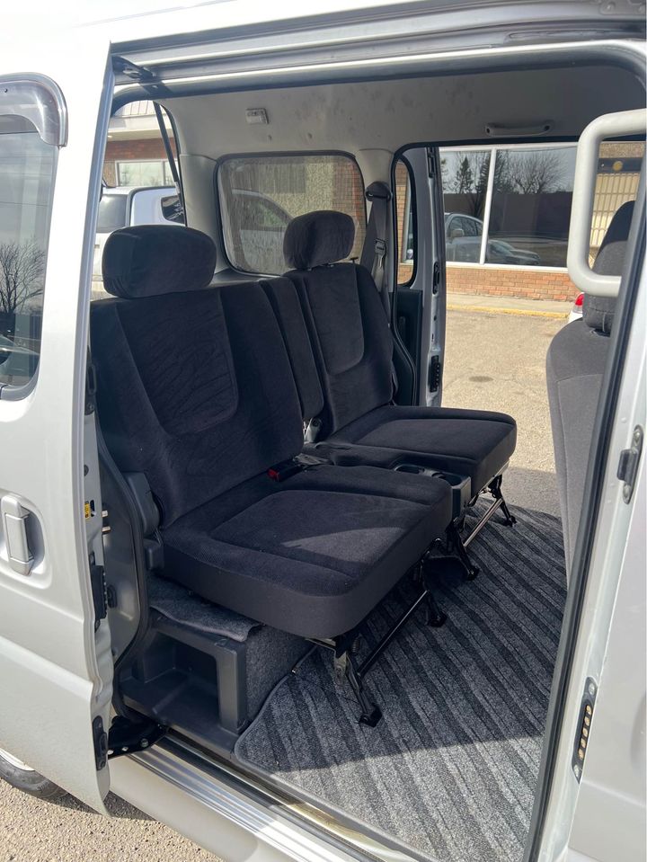 silver suzuki carry 11