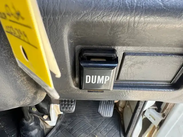 2004 Daihatsu Hijet Dump Truck JDM RDH 9