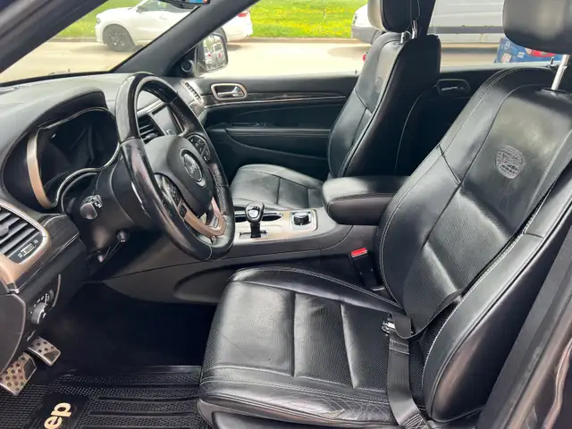 2014 Jeep Grand Cherokee Overlander Diesel 8